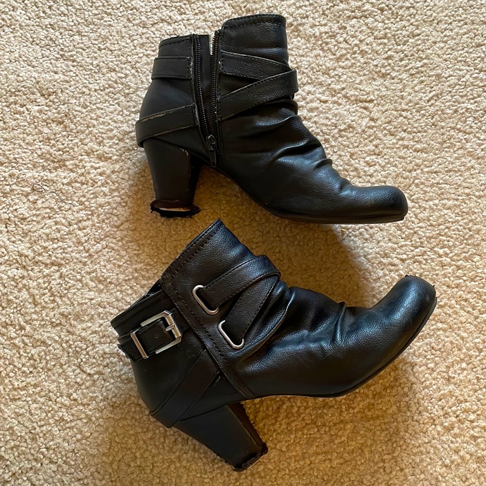 Fergalicious Boots, Size 7.5M, Bottom Heel Needs Repair, Wear on Boots